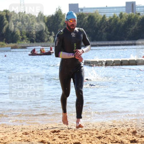 07.09.2025 - 19. Norderstedt Triathlon Luisa Fischer http://msf.ph/oto/8750609 07.09.2025 15:27:40 Schwimmen 514 meine-sportfotos.de