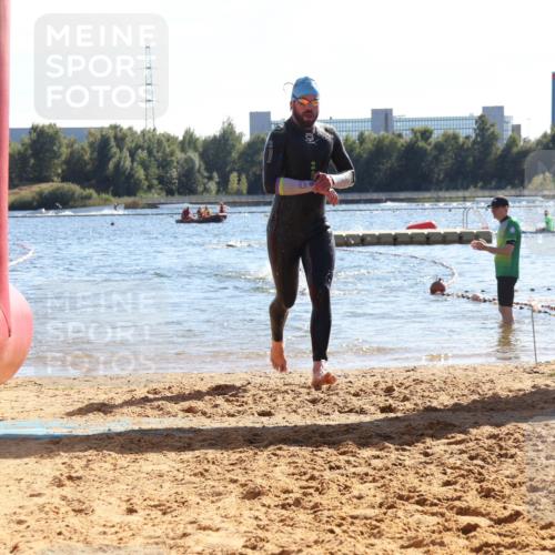 07.09.2025 - 19. Norderstedt Triathlon Luisa Fischer http://msf.ph/oto/8750616 07.09.2025 15:27:41 Schwimmen 514 meine-sportfotos.de