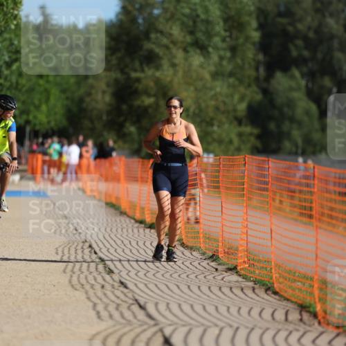 07.09.2025 - 19. Norderstedt Triathlon Michael Strokosch http://msf.ph/oto/8750647 07.09.2025 10:30:24 Laufen 1111, 1144 meine-sportfotos.de