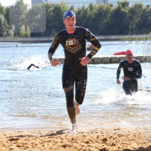 07.09.2025 - 19. Norderstedt Triathlon Luisa Fischer http://msf.ph/oto/8750650 07.09.2025 15:27:52 Schwimmen 514, 517, 537 meine-sportfotos.de