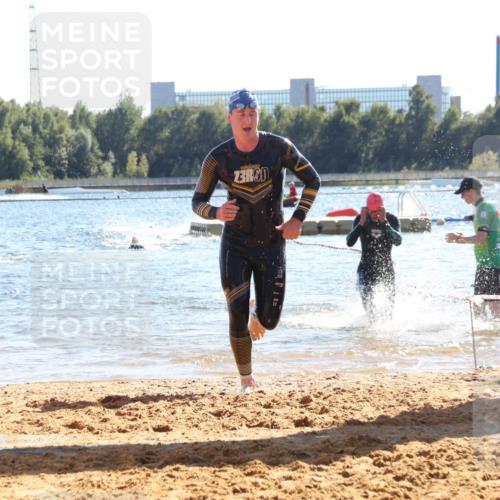 07.09.2025 - 19. Norderstedt Triathlon Luisa Fischer http://msf.ph/oto/8750657 07.09.2025 15:27:52 Schwimmen 514, 517, 537 meine-sportfotos.de