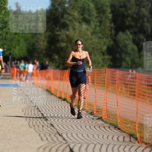 07.09.2025 - 19. Norderstedt Triathlon Michael Strokosch http://msf.ph/oto/8750661 07.09.2025 10:30:25 Laufen 1111, 1144 meine-sportfotos.de