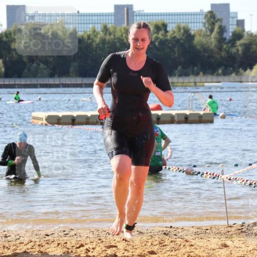 07.09.2025 - 19. Norderstedt Triathlon Luisa Fischer http://msf.ph/oto/8750663 07.09.2025 11:16:25 Schwimmen 281, 793, 1244, 1334 meine-sportfotos.de