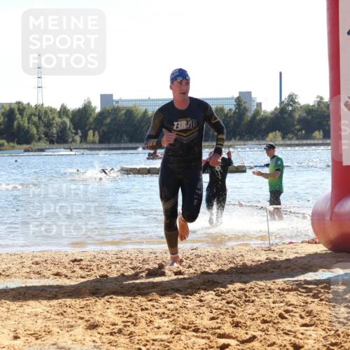 07.09.2025 - 19. Norderstedt Triathlon Luisa Fischer http://msf.ph/oto/8750664 07.09.2025 15:27:53 Schwimmen 514, 517, 537 meine-sportfotos.de
