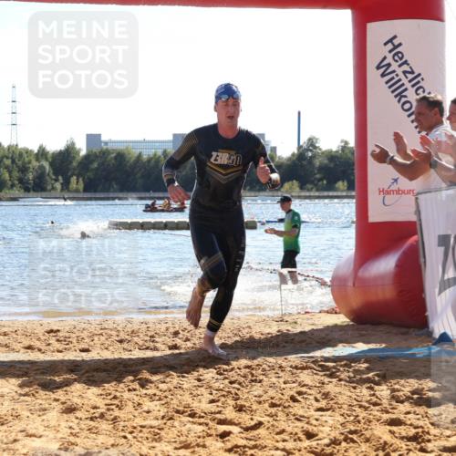 07.09.2025 - 19. Norderstedt Triathlon Luisa Fischer http://msf.ph/oto/8750669 07.09.2025 15:27:53 Schwimmen 514, 517, 537 meine-sportfotos.de