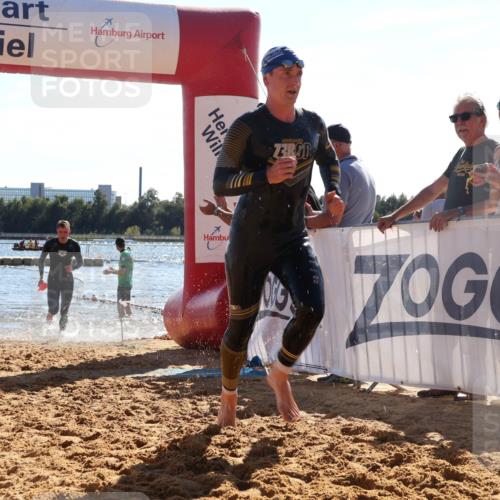 07.09.2025 - 19. Norderstedt Triathlon Luisa Fischer http://msf.ph/oto/8750680 07.09.2025 15:27:54 Schwimmen 514, 517, 537 meine-sportfotos.de