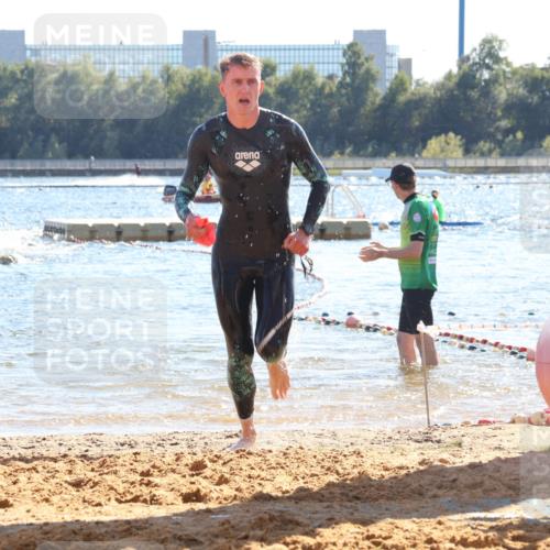 07.09.2025 - 19. Norderstedt Triathlon Luisa Fischer http://msf.ph/oto/8750683 07.09.2025 15:27:55 Schwimmen 517, 537 meine-sportfotos.de