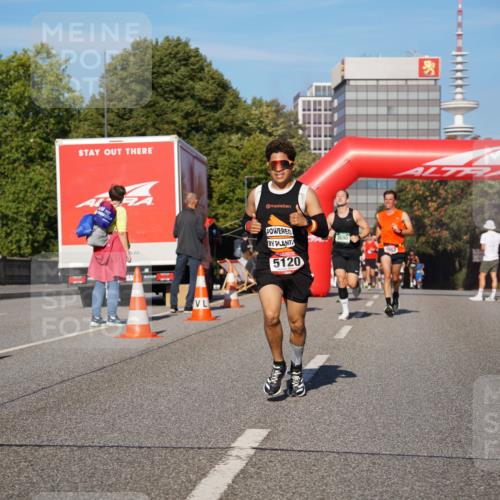07.09.2025 - BARMER Alsterlauf Yannick Fuchs http://msf.ph/oto/8750694 07.09.2025 09:35:11 Laufen 5120, 4652 meine-sportfotos.de