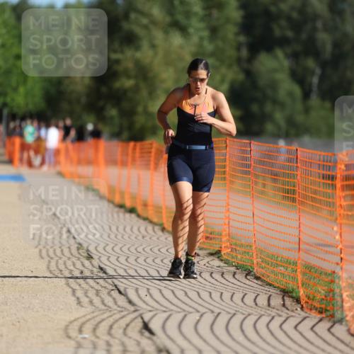 07.09.2025 - 19. Norderstedt Triathlon Michael Strokosch http://msf.ph/oto/8750712 07.09.2025 10:30:26 Laufen 1144 meine-sportfotos.de
