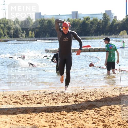 07.09.2025 - 19. Norderstedt Triathlon Luisa Fischer http://msf.ph/oto/8750738 07.09.2025 15:28:16 Schwimmen 498 meine-sportfotos.de
