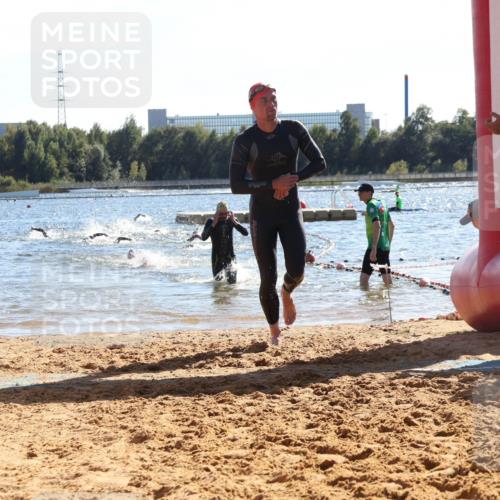 07.09.2025 - 19. Norderstedt Triathlon Luisa Fischer http://msf.ph/oto/8750746 07.09.2025 15:28:17 Schwimmen 498, 550 meine-sportfotos.de