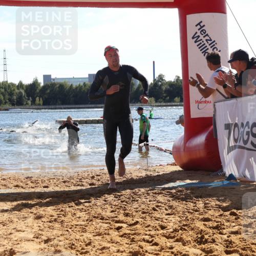 07.09.2025 - 19. Norderstedt Triathlon Luisa Fischer http://msf.ph/oto/8750752 07.09.2025 15:28:18 Schwimmen 498, 550 meine-sportfotos.de
