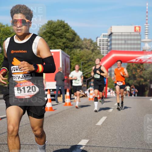 07.09.2025 - BARMER Alsterlauf Yannick Fuchs http://msf.ph/oto/8750759 07.09.2025 09:35:12 Laufen 1036, 5120 meine-sportfotos.de