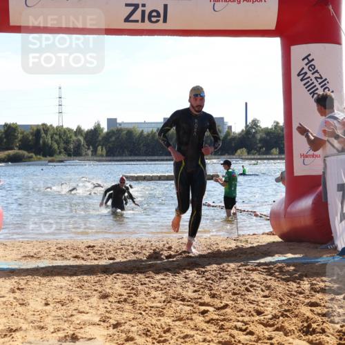 07.09.2025 - 19. Norderstedt Triathlon Luisa Fischer http://msf.ph/oto/8750787 07.09.2025 15:28:22 Schwimmen 498, 550 meine-sportfotos.de
