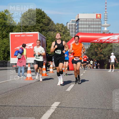 07.09.2025 - BARMER Alsterlauf Yannick Fuchs http://msf.ph/oto/8750788 07.09.2025 09:35:13 Laufen 2871, 1, 3690, 799, 4652 meine-sportfotos.de