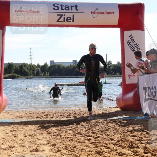 07.09.2025 - 19. Norderstedt Triathlon Luisa Fischer http://msf.ph/oto/8750792 07.09.2025 15:28:23 Schwimmen 498, 499, 550 meine-sportfotos.de