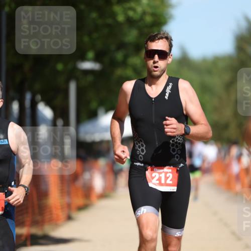 07.09.2025 - 19. Norderstedt Triathlon Michael Strokosch http://msf.ph/oto/8750801 07.09.2025 12:44:13 Laufen 212, 701, 850 meine-sportfotos.de