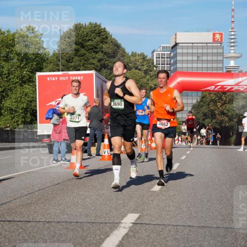 07.09.2025 - BARMER Alsterlauf Yannick Fuchs http://msf.ph/oto/8750820 07.09.2025 09:35:14 Laufen 2871, 3690, 2799, 4652 meine-sportfotos.de