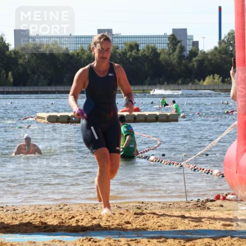 07.09.2025 - 19. Norderstedt Triathlon Luisa Fischer http://msf.ph/oto/8750827 07.09.2025 11:17:22 Schwimmen 280, 773 meine-sportfotos.de