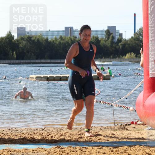 07.09.2025 - 19. Norderstedt Triathlon Luisa Fischer http://msf.ph/oto/8750832 07.09.2025 11:17:22 Schwimmen 280, 773 meine-sportfotos.de