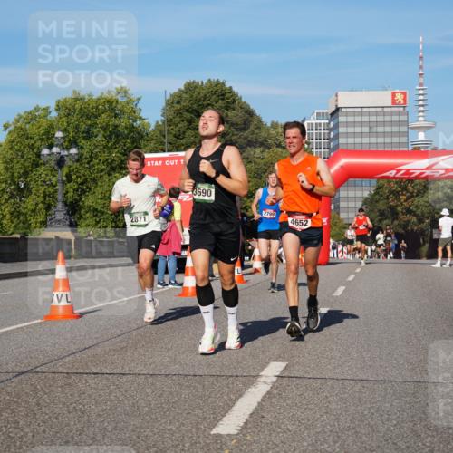 07.09.2025 - BARMER Alsterlauf Yannick Fuchs http://msf.ph/oto/8750836 07.09.2025 09:35:14 Laufen 2871, 3690, 2799, 4652 meine-sportfotos.de