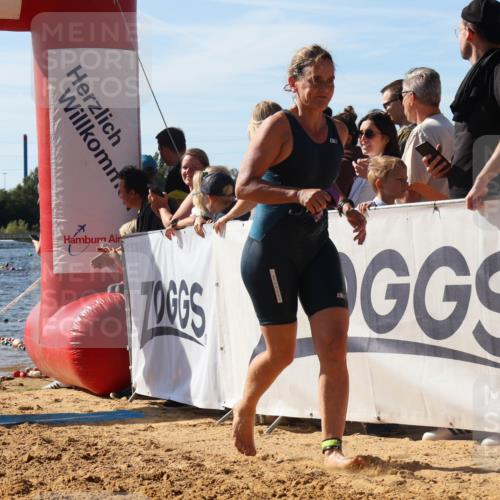 07.09.2025 - 19. Norderstedt Triathlon Luisa Fischer http://msf.ph/oto/8750859 07.09.2025 11:17:24 Schwimmen 773 meine-sportfotos.de