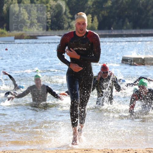 07.09.2025 - 19. Norderstedt Triathlon Luisa Fischer http://msf.ph/oto/8750869 07.09.2025 15:28:34 Schwimmen 499, 510, 513, 550 meine-sportfotos.de