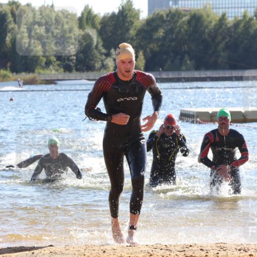 07.09.2025 - 19. Norderstedt Triathlon Luisa Fischer http://msf.ph/oto/8750873 07.09.2025 15:28:35 Schwimmen 499, 510, 513, 550 meine-sportfotos.de