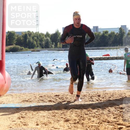 07.09.2025 - 19. Norderstedt Triathlon Luisa Fischer http://msf.ph/oto/8750894 07.09.2025 15:28:37 Schwimmen 499, 501, 510, 513, 541 meine-sportfotos.de