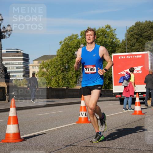 07.09.2025 - BARMER Alsterlauf Yannick Fuchs http://msf.ph/oto/8750899 07.09.2025 09:35:17 Laufen 2799 meine-sportfotos.de