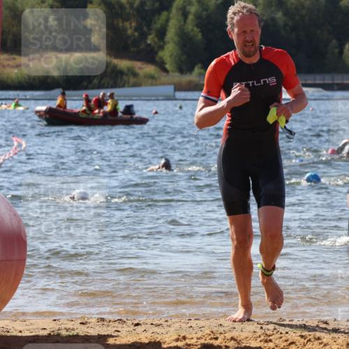 07.09.2025 - 19. Norderstedt Triathlon Luisa Fischer http://msf.ph/oto/8750907 07.09.2025 11:17:57 Schwimmen 736 meine-sportfotos.de