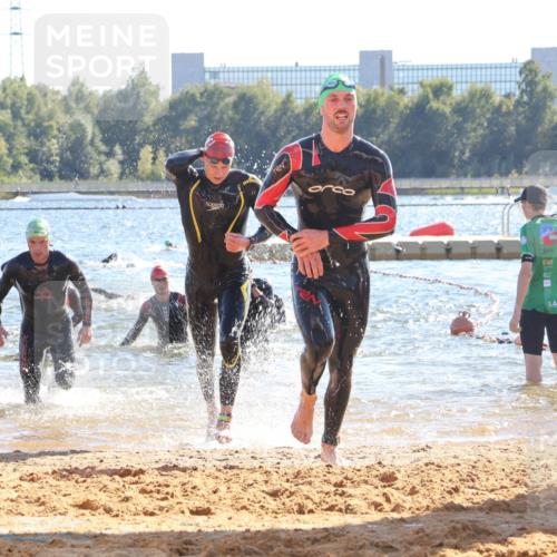 07.09.2025 - 19. Norderstedt Triathlon Luisa Fischer http://msf.ph/oto/8750908 07.09.2025 15:28:40 Schwimmen 499, 501, 510, 513, 527, 541 meine-sportfotos.de