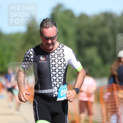 07.09.2025 - 19. Norderstedt Triathlon Michael Strokosch http://msf.ph/oto/8750919 07.09.2025 12:44:27 Laufen 208, 898, 1361 meine-sportfotos.de