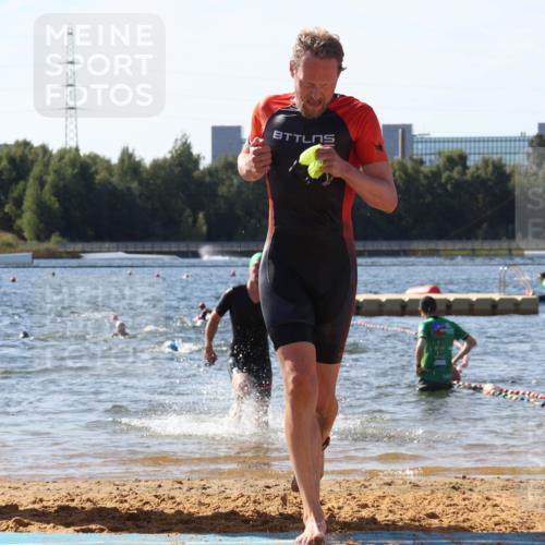 07.09.2025 - 19. Norderstedt Triathlon Luisa Fischer http://msf.ph/oto/8750929 07.09.2025 11:17:59 Schwimmen 736, 1357 meine-sportfotos.de