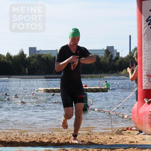07.09.2025 - 19. Norderstedt Triathlon Luisa Fischer http://msf.ph/oto/8750971 07.09.2025 11:18:03 Schwimmen 736, 1357 meine-sportfotos.de