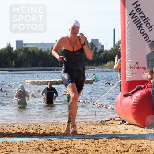 07.09.2025 - 19. Norderstedt Triathlon Luisa Fischer http://msf.ph/oto/8751006 07.09.2025 11:18:17 Schwimmen 1305 meine-sportfotos.de