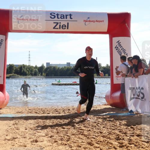 07.09.2025 - 19. Norderstedt Triathlon Luisa Fischer http://msf.ph/oto/8751107 07.09.2025 15:29:05 Schwimmen 512, 521, 523, 528, 534 meine-sportfotos.de