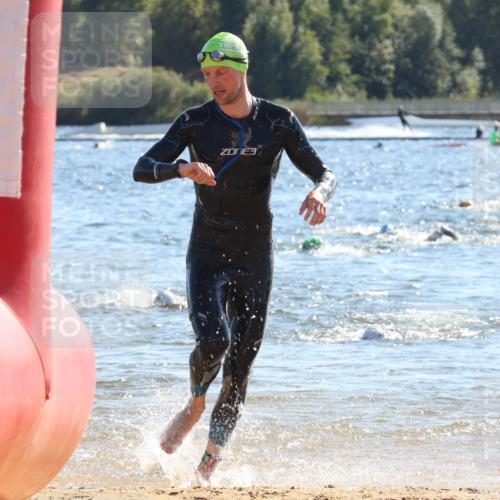 07.09.2025 - 19. Norderstedt Triathlon Luisa Fischer http://msf.ph/oto/8751121 07.09.2025 15:29:08 Schwimmen 512, 521, 528 meine-sportfotos.de
