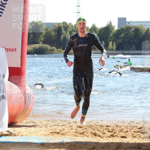 07.09.2025 - 19. Norderstedt Triathlon Luisa Fischer http://msf.ph/oto/8751132 07.09.2025 15:29:09 Schwimmen 512, 521, 528 meine-sportfotos.de
