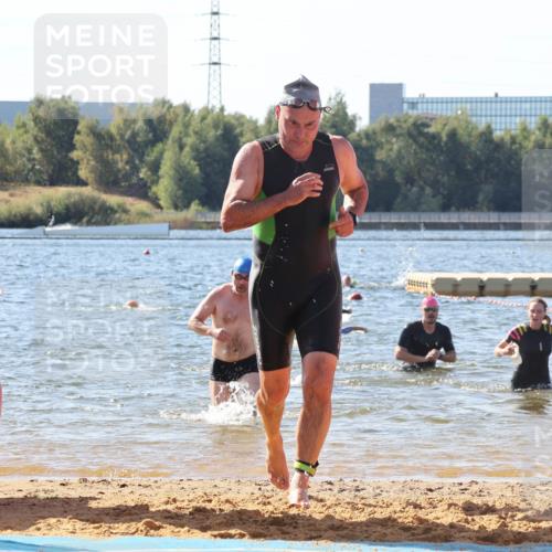 07.09.2025 - 19. Norderstedt Triathlon Luisa Fischer http://msf.ph/oto/8751140 07.09.2025 11:18:35 Schwimmen 148, 253, 278, 826, 1217, 1306 meine-sportfotos.de