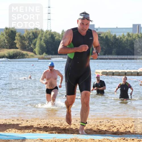 07.09.2025 - 19. Norderstedt Triathlon Luisa Fischer http://msf.ph/oto/8751147 07.09.2025 11:18:36 Schwimmen 148, 253, 278, 826, 1217, 1306 meine-sportfotos.de