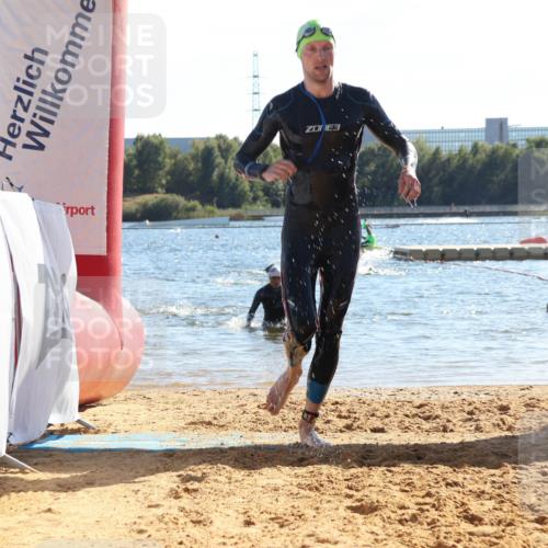 07.09.2025 - 19. Norderstedt Triathlon Luisa Fischer http://msf.ph/oto/8751152 07.09.2025 15:29:10 Schwimmen 512, 521, 528 meine-sportfotos.de