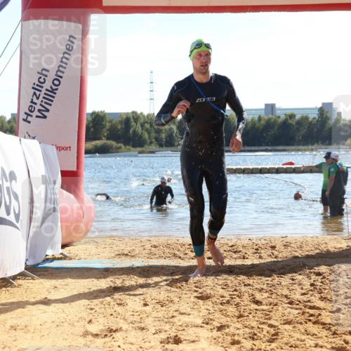 07.09.2025 - 19. Norderstedt Triathlon Luisa Fischer http://msf.ph/oto/8751154 07.09.2025 15:29:10 Schwimmen 512, 521, 528 meine-sportfotos.de