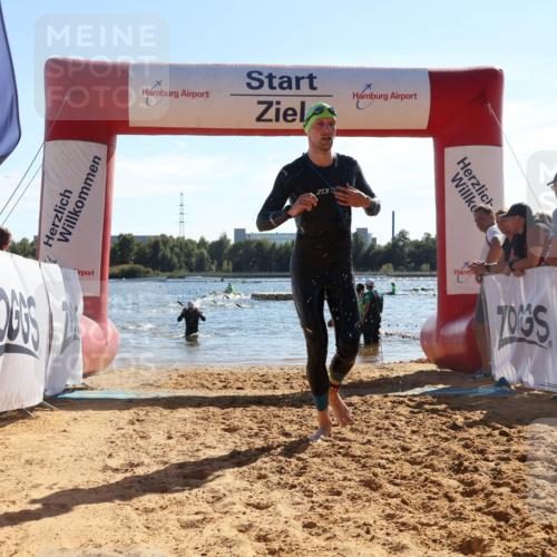 07.09.2025 - 19. Norderstedt Triathlon Luisa Fischer http://msf.ph/oto/8751160 07.09.2025 15:29:11 Schwimmen 512, 521, 528 meine-sportfotos.de
