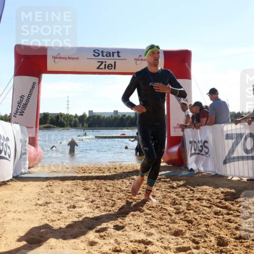 07.09.2025 - 19. Norderstedt Triathlon Luisa Fischer http://msf.ph/oto/8751164 07.09.2025 15:29:11 Schwimmen 512, 521, 528 meine-sportfotos.de