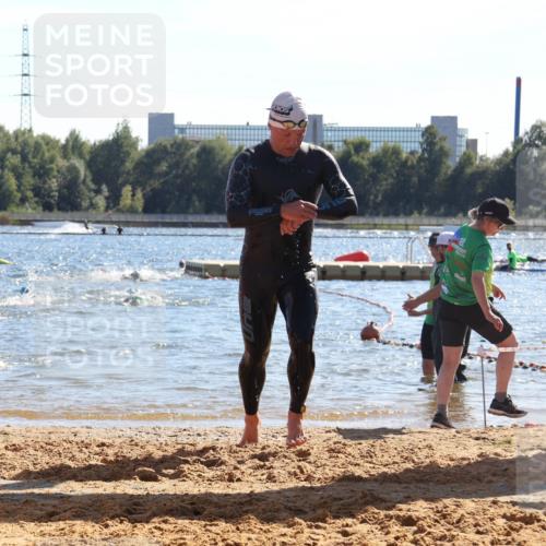 07.09.2025 - 19. Norderstedt Triathlon Luisa Fischer http://msf.ph/oto/8751177 07.09.2025 15:29:17 Schwimmen 521, 528, 535 meine-sportfotos.de