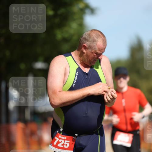 07.09.2025 - 19. Norderstedt Triathlon Michael Strokosch http://msf.ph/oto/8751179 07.09.2025 12:44:42 Laufen 725, 808 meine-sportfotos.de