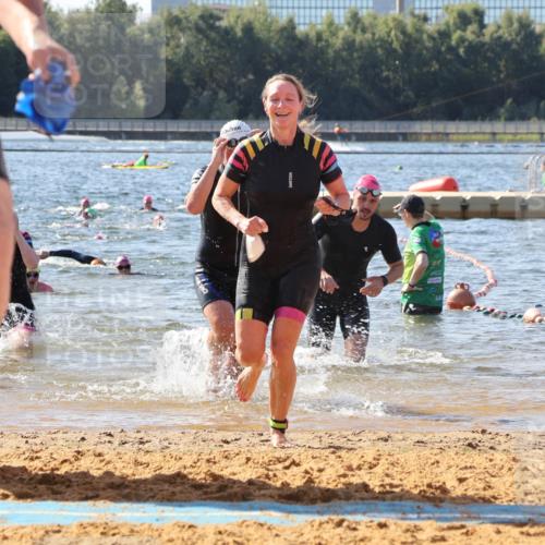 07.09.2025 - 19. Norderstedt Triathlon Luisa Fischer http://msf.ph/oto/8751213 07.09.2025 11:18:42 Schwimmen 148, 191, 299, 801, 822, 826, 1217, 1306 meine-sportfotos.de
