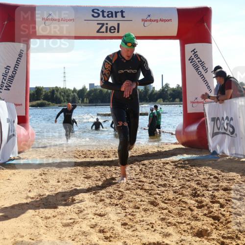 07.09.2025 - 19. Norderstedt Triathlon Luisa Fischer http://msf.ph/oto/8751251 07.09.2025 15:29:37 Schwimmen 492, 496 meine-sportfotos.de