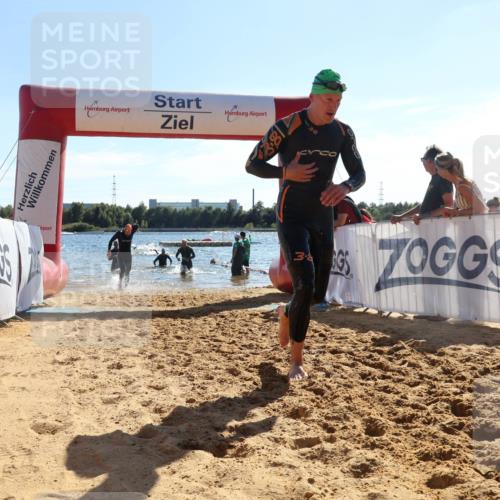 07.09.2025 - 19. Norderstedt Triathlon Luisa Fischer http://msf.ph/oto/8751256 07.09.2025 15:29:37 Schwimmen 492, 496 meine-sportfotos.de